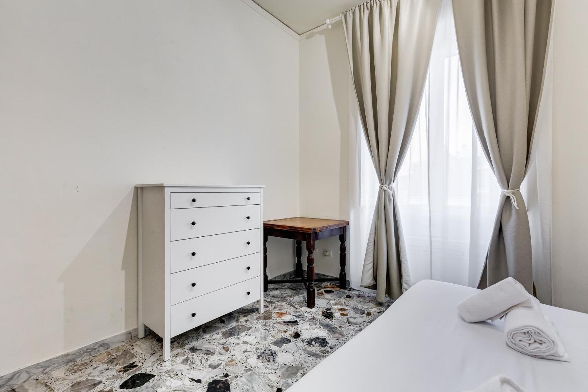 Vivilo Collection - San Vito View Apartment - 3 Bdr 2 Baths Roma Exterior foto