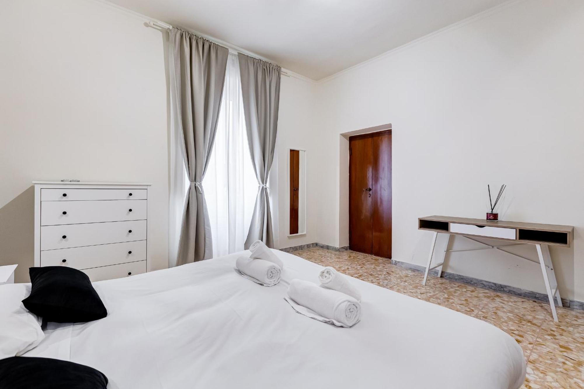 Vivilo Collection - San Vito View Apartment - 3 Bdr 2 Baths Roma Exterior foto